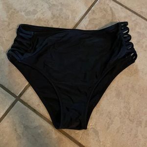 High waisted bikini bottoms with crisscross side